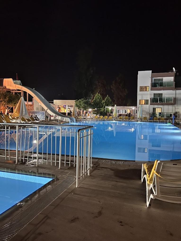 Omorfi Garden Resort Kemer Luaran gambar